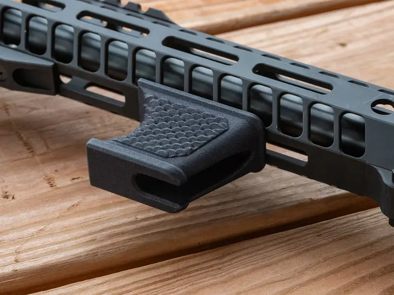 Short scale texture hand stop on M-LOK rail
