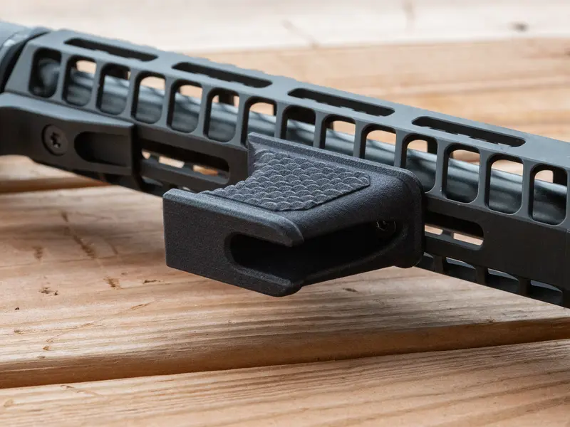 Hand stop installed on a modern sporting rifle