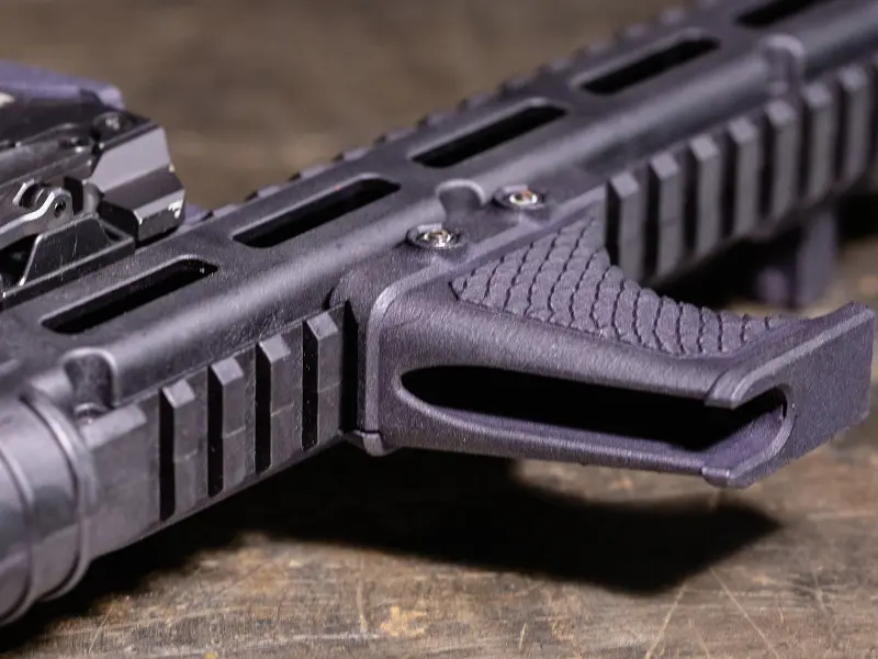 Underside showing Picatinny mounting hardware
