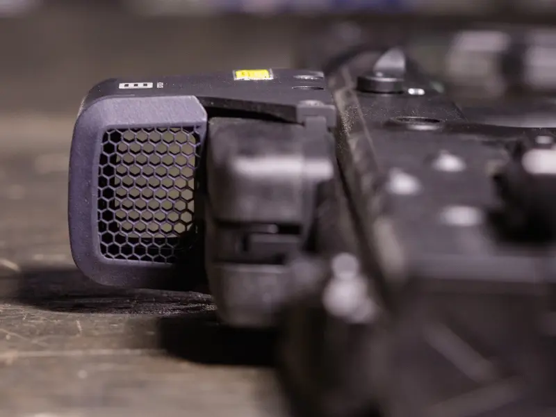 Close-up of KillFlash honeycomb pattern blocking sunlight on EOTECH HWS 552